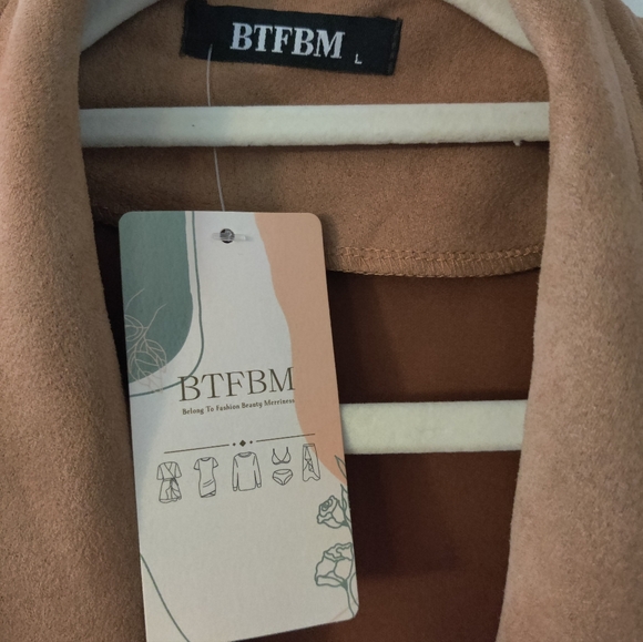 Jacket - Picture 2 of 4